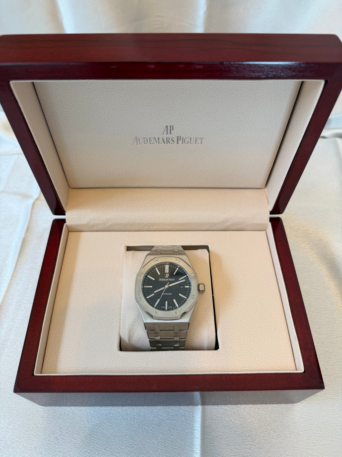 AP Royal Oak Black dial 40mm Stainless